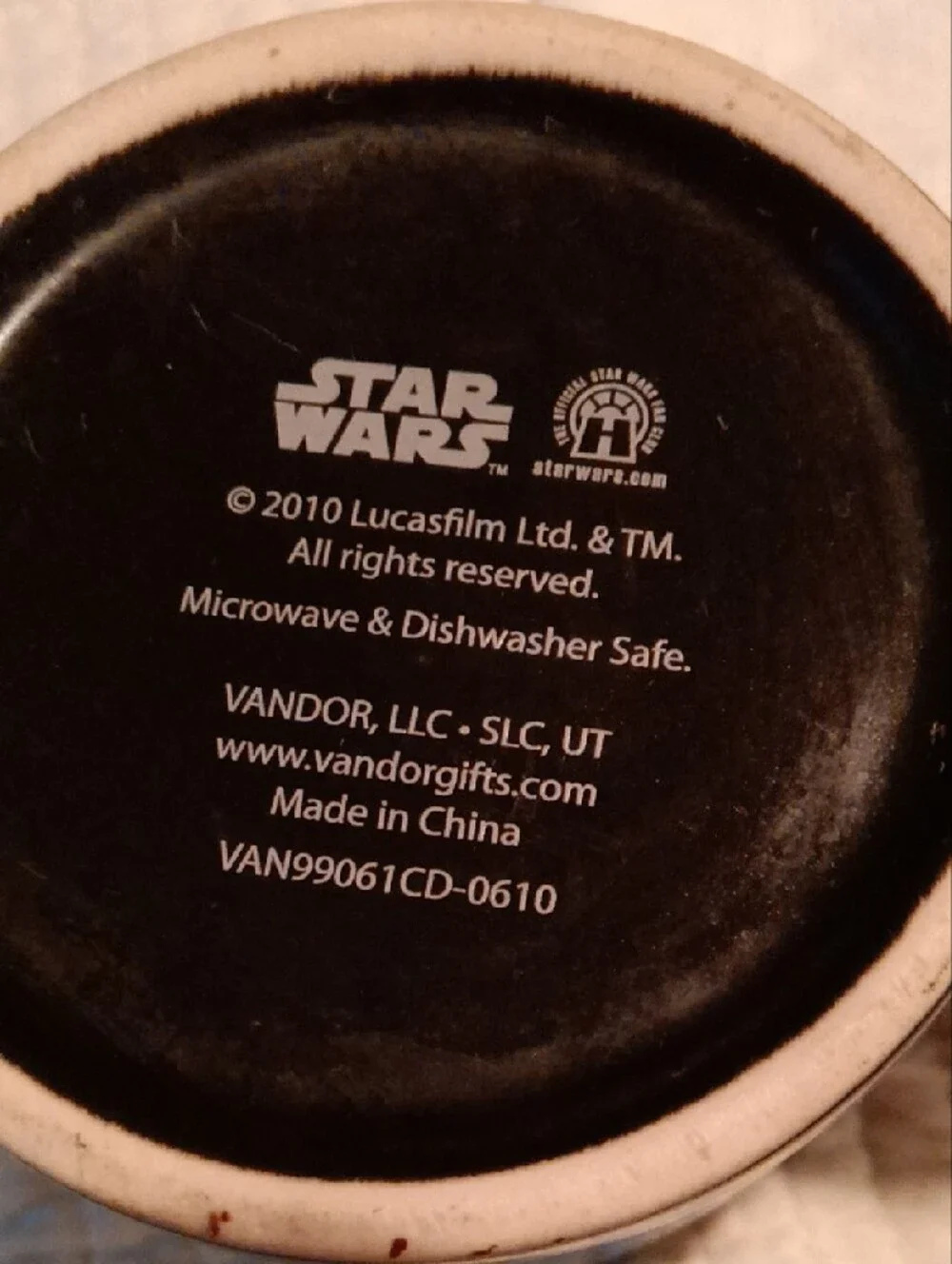 Mug with Star Wars Empire Strikes Back artwork